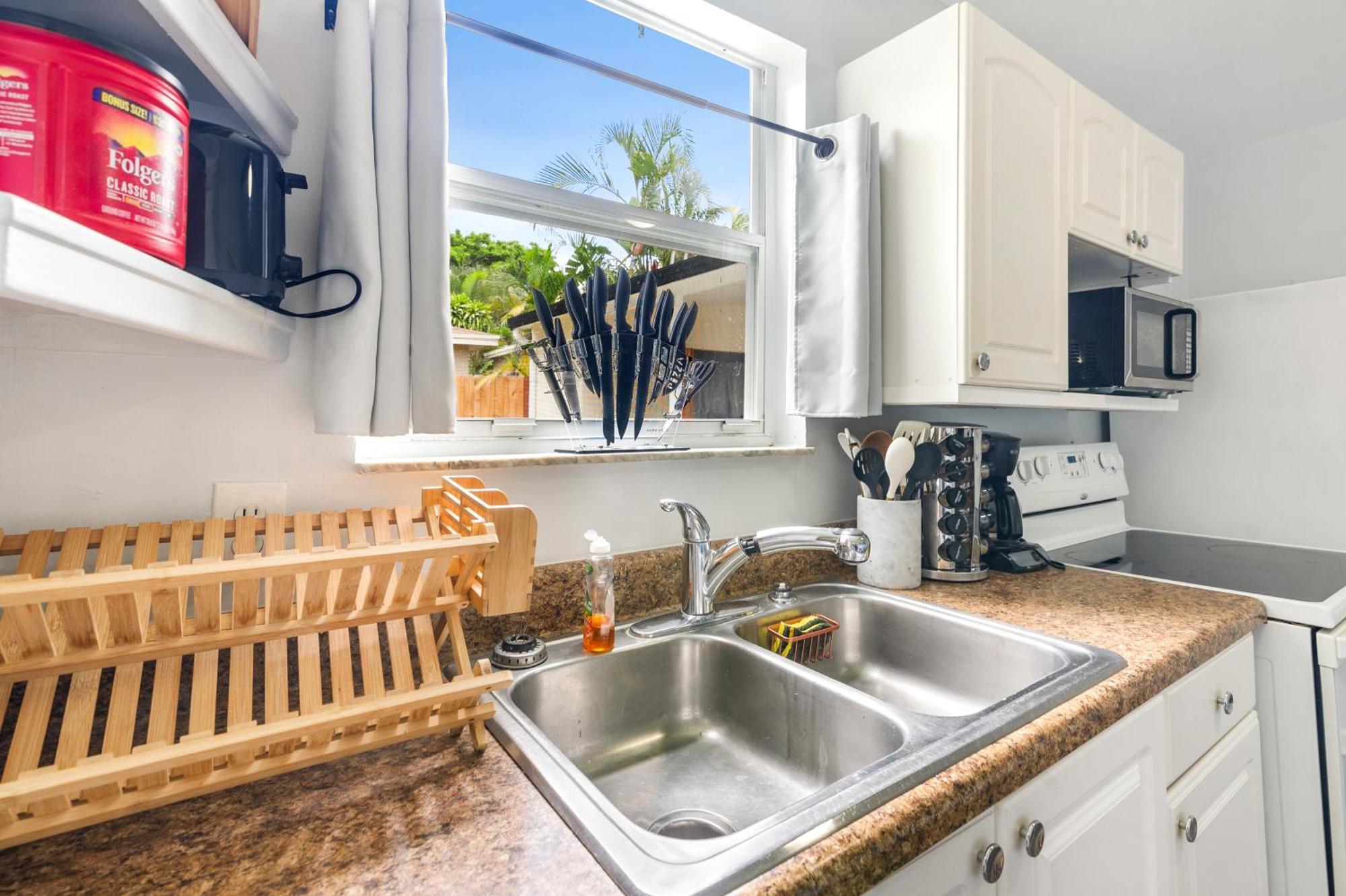Chic Downtown Vacation Home And Guest Home West Palm Beach Bagian luar foto