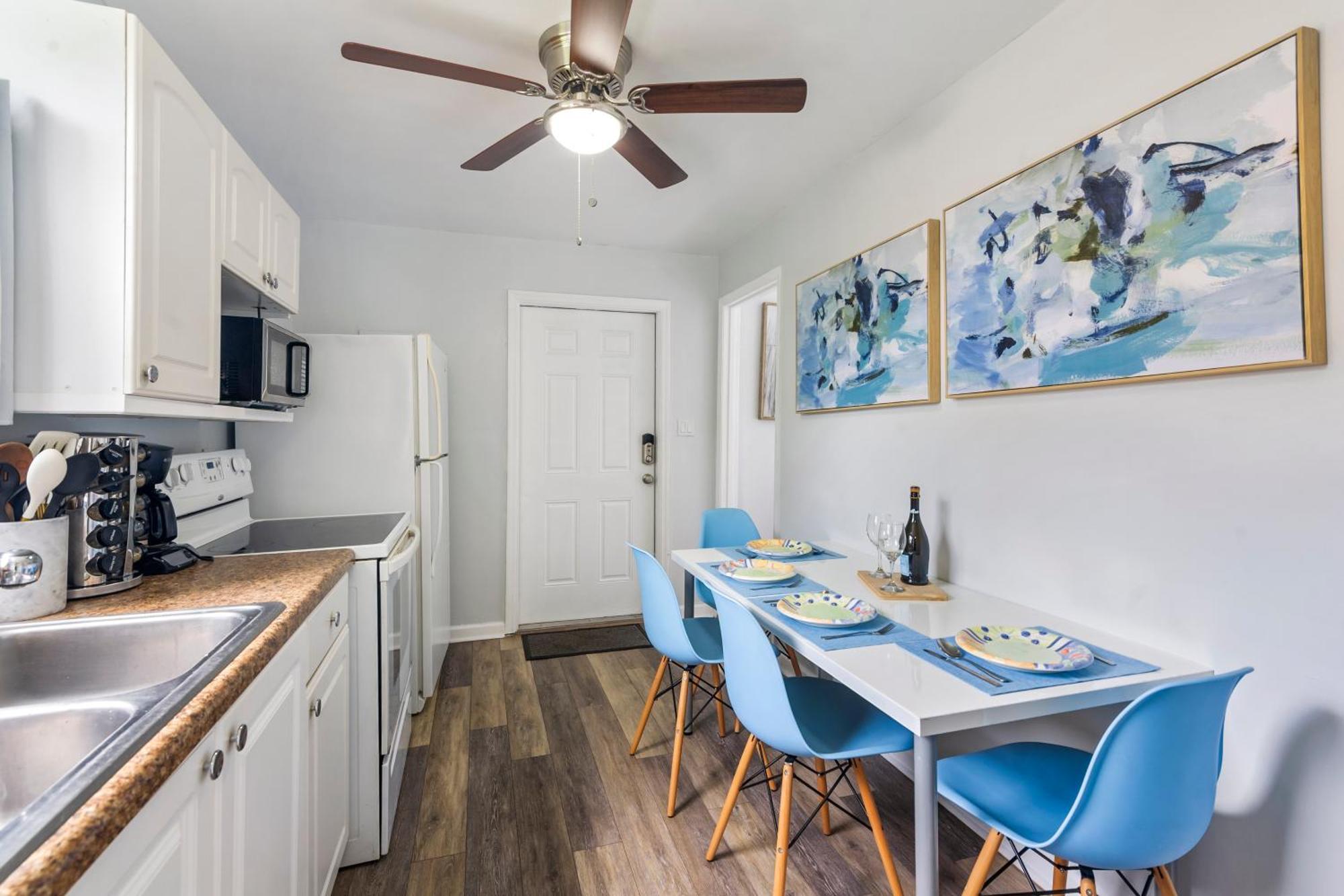Chic Downtown Vacation Home And Guest Home West Palm Beach Bagian luar foto