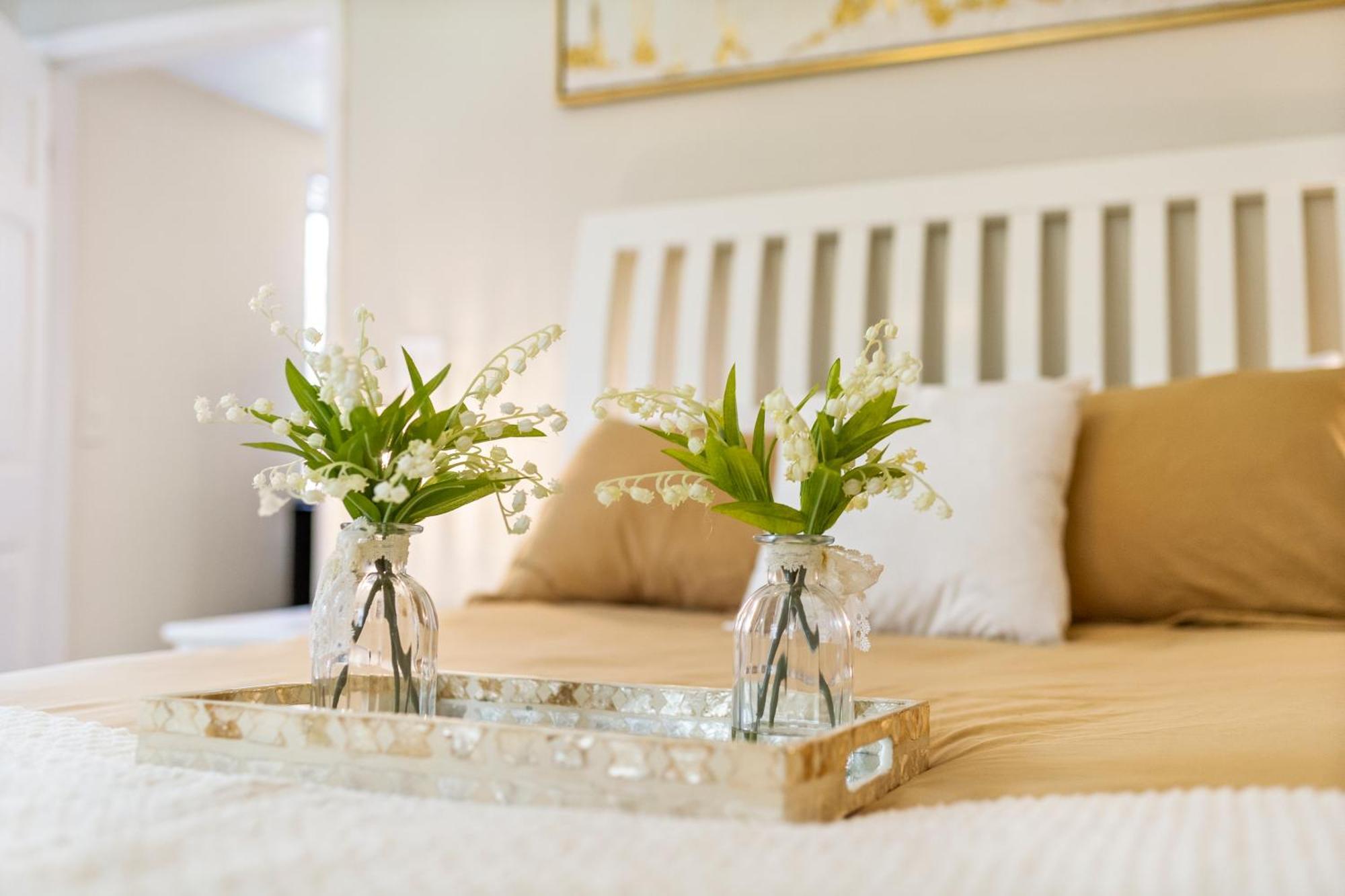 Chic Downtown Vacation Home And Guest Home West Palm Beach Bagian luar foto